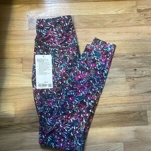 Lululemon Base Pace HR tight 28”